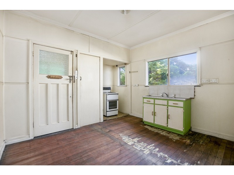 96 MCFADDEN STREET, Wynnum QLD 4178