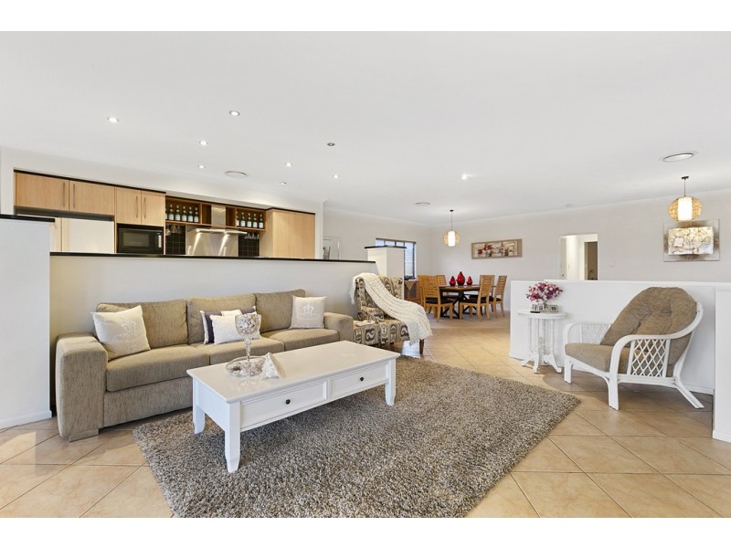 421 Esplanade, Manly QLD 4179