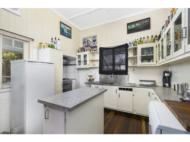 16 Tangorin Street, Wynnum QLD 4178