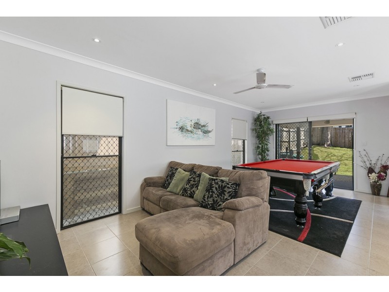 70 Kitchener Street, Wynnum QLD 4178