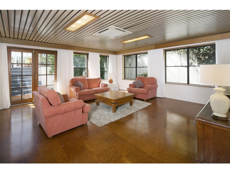 150 Main Road, Wellington Point QLD 4160