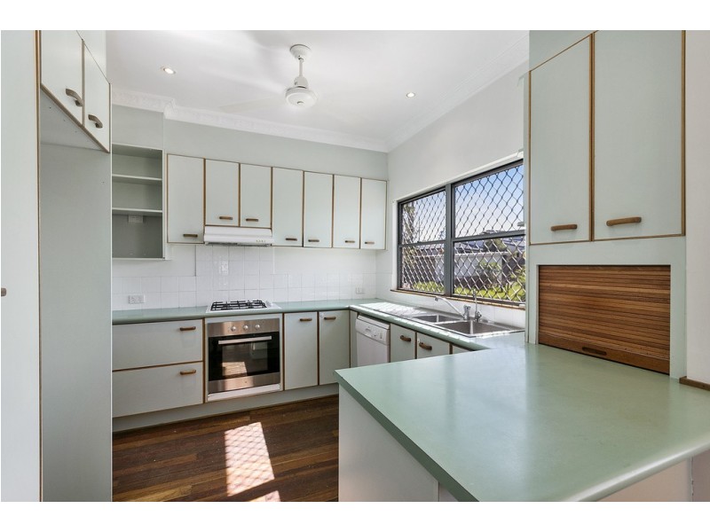 80 Hindes Street, Lota QLD 4179