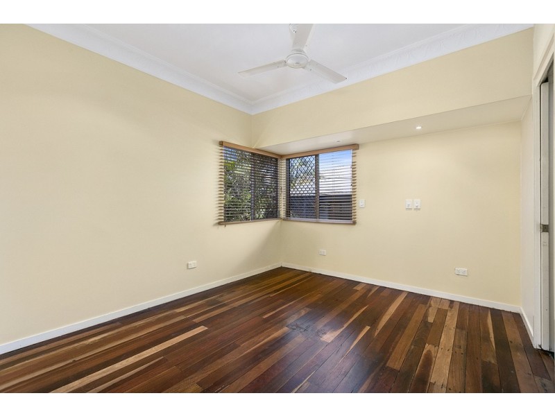 80 Hindes Street, Lota QLD 4179