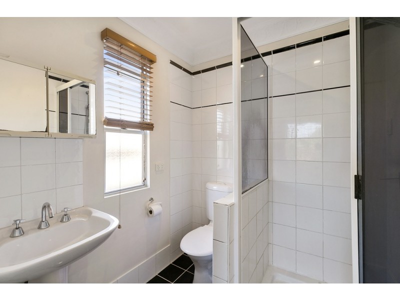 80 Hindes Street, Lota QLD 4179