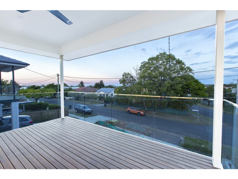 4 KITCHENER STREET, Wynnum QLD 4178