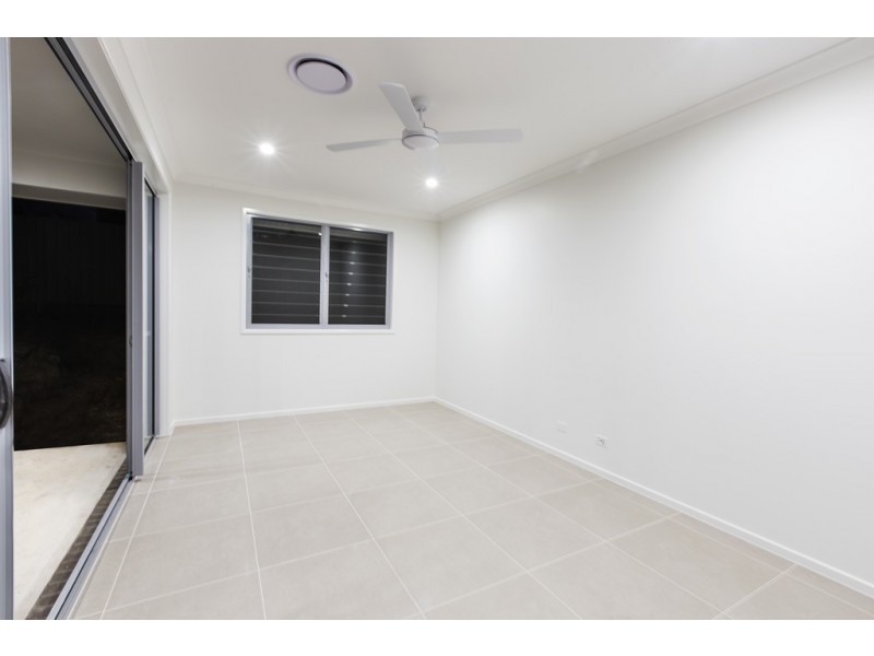 4 KITCHENER STREET, Wynnum QLD 4178