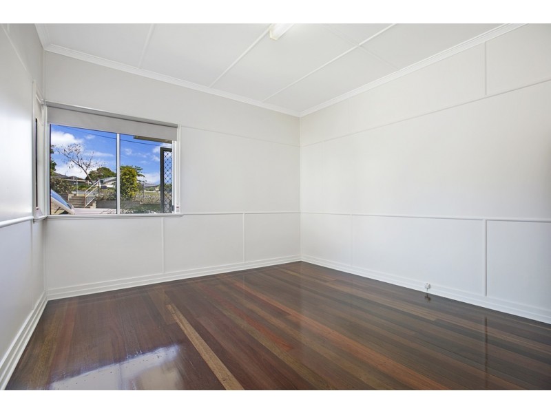 5 Primrose Parade, Wynnum QLD 4178