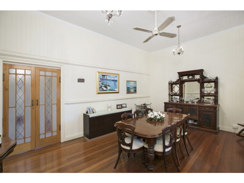 88 Walnut Street, Wynnum QLD 4178