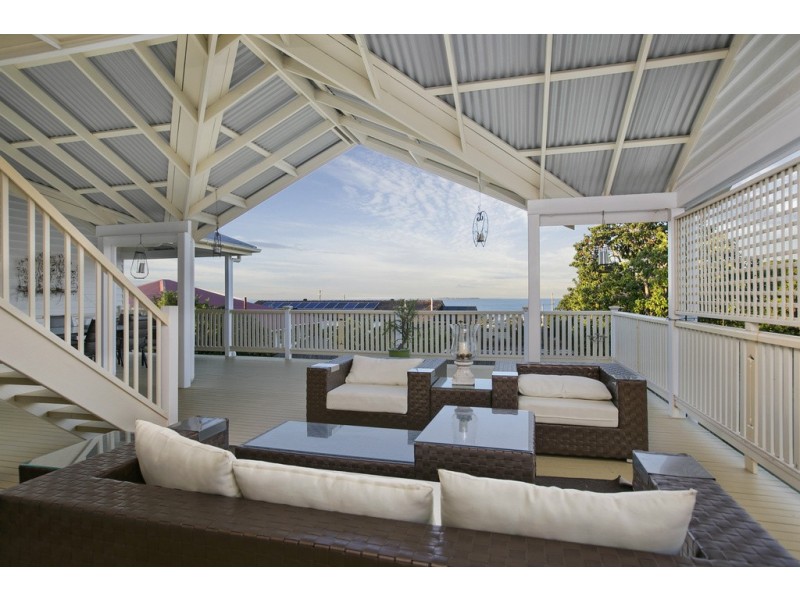 88 Walnut Street, Wynnum QLD 4178