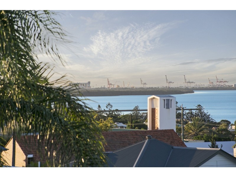 88 Walnut Street, Wynnum QLD 4178