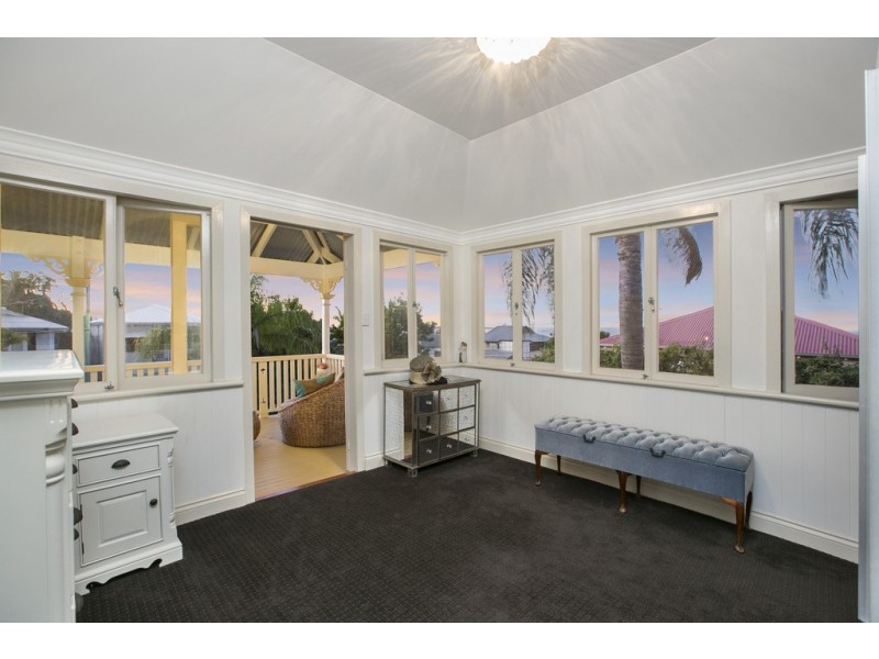 88 Walnut Street, Wynnum QLD 4178