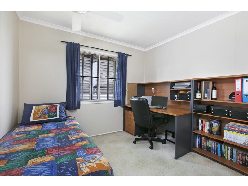2 Cavanaugh Street, Wynnum West QLD 4178