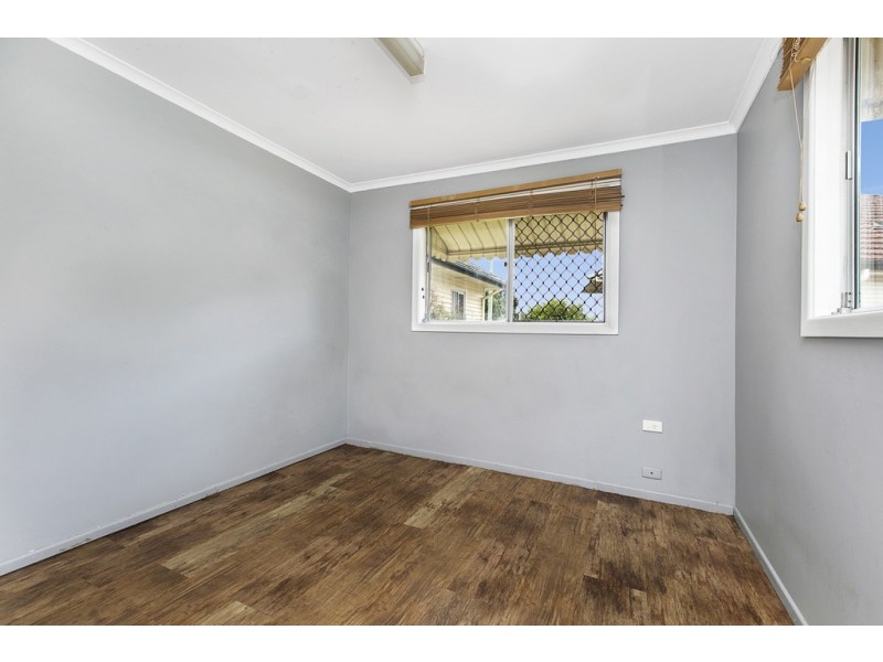 76 Cameron Parade, Wynnum QLD 4178