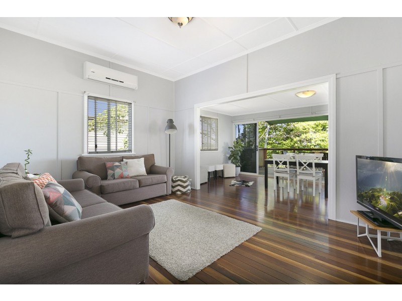 16 Manly Road, Manly QLD 4179