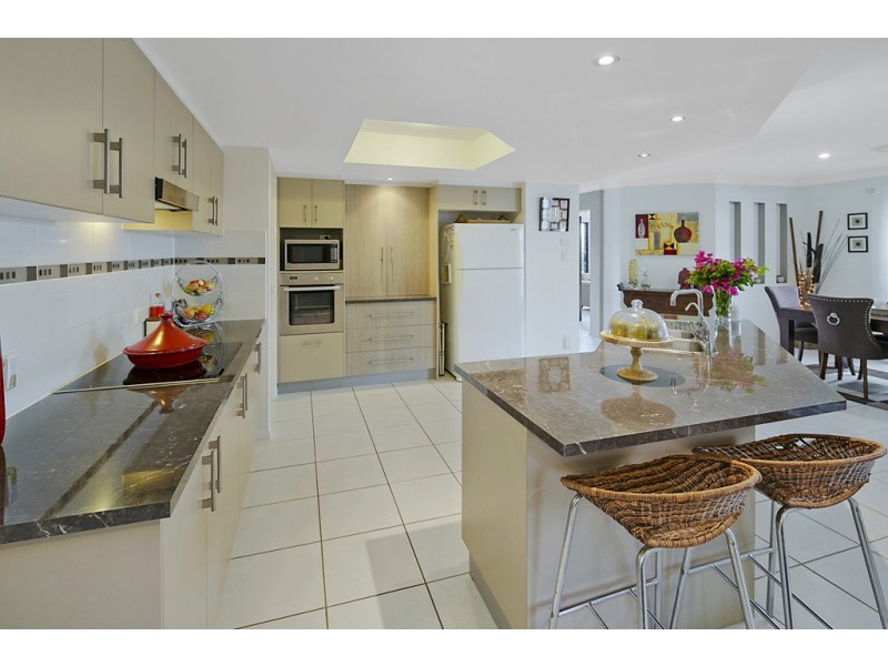 16 Waterville Drive, Thornlands QLD 4164