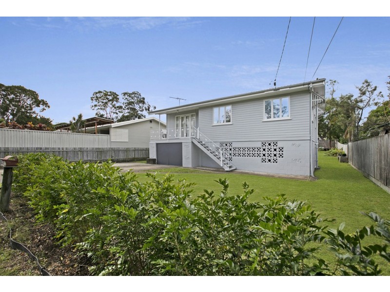 10 EMPIRE AVENUE, Manly West QLD 4179