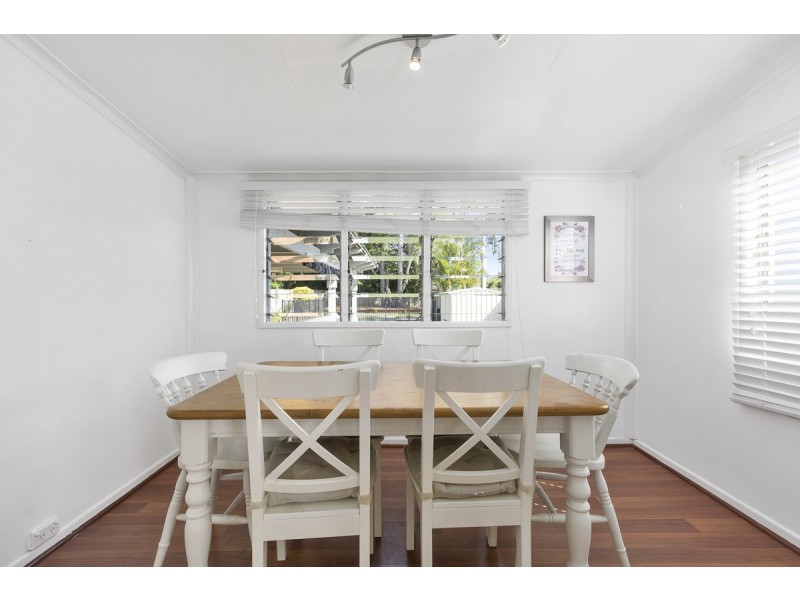 38 McCurley Street, Wynnum West QLD 4178