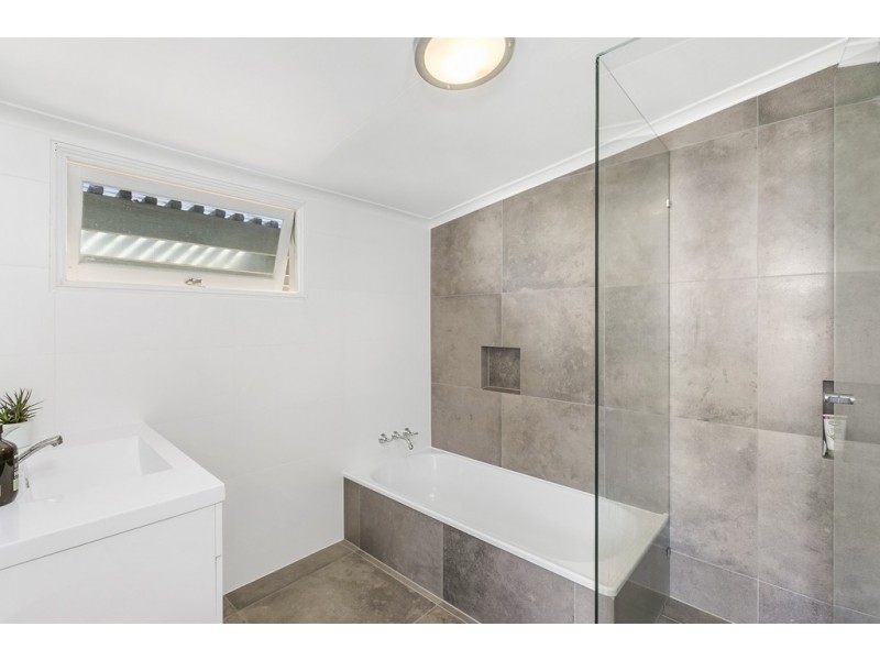 38 McCurley Street, Wynnum West QLD 4178