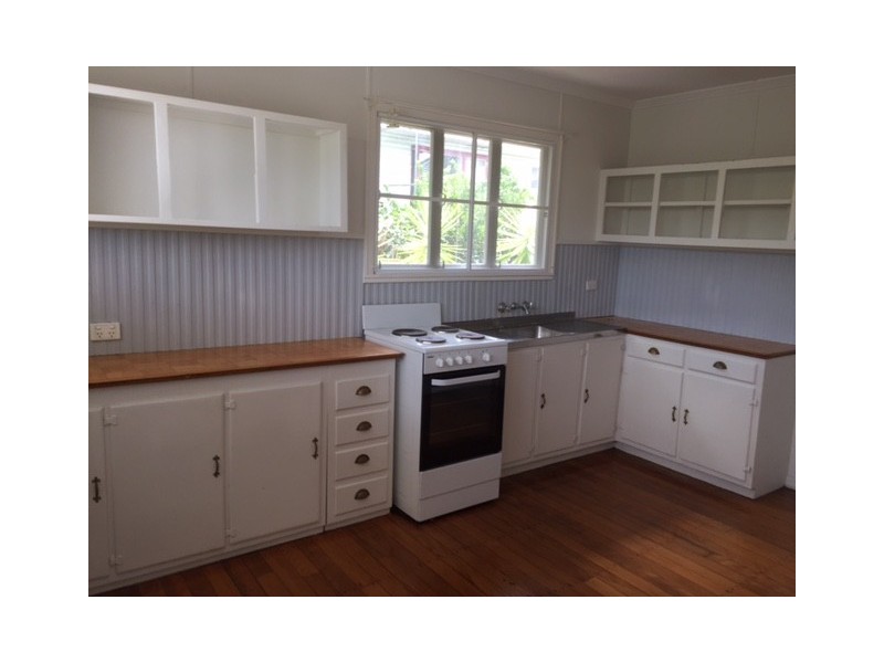 14 Jessard Street, Wynnum QLD 4178