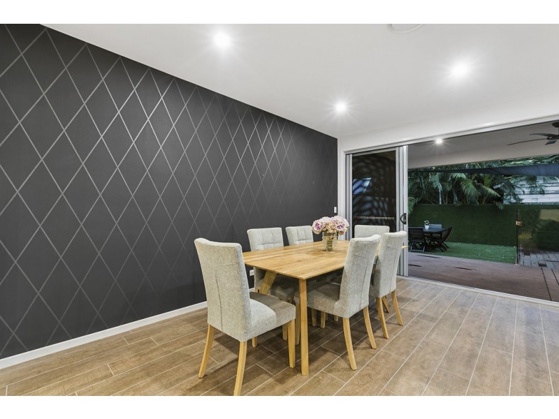 89 MORETON AVENUE, Wynnum QLD 4178