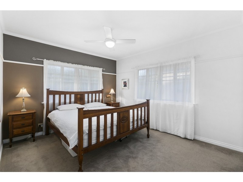 38 Strawberry Road, Manly West QLD 4179