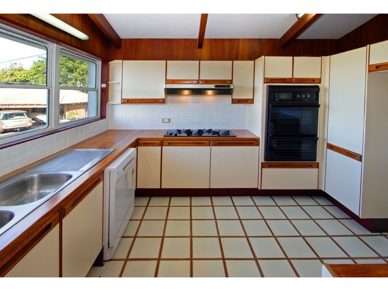 98 Oceana Terrace, Manly QLD 4179