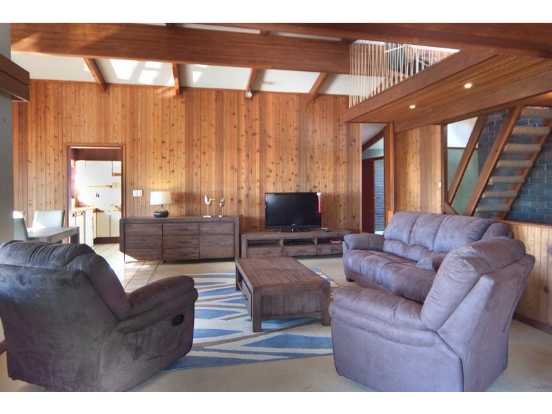 98 Oceana Terrace, Manly QLD 4179