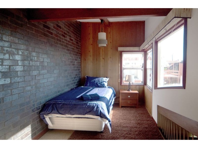 98 Oceana Terrace, Manly QLD 4179