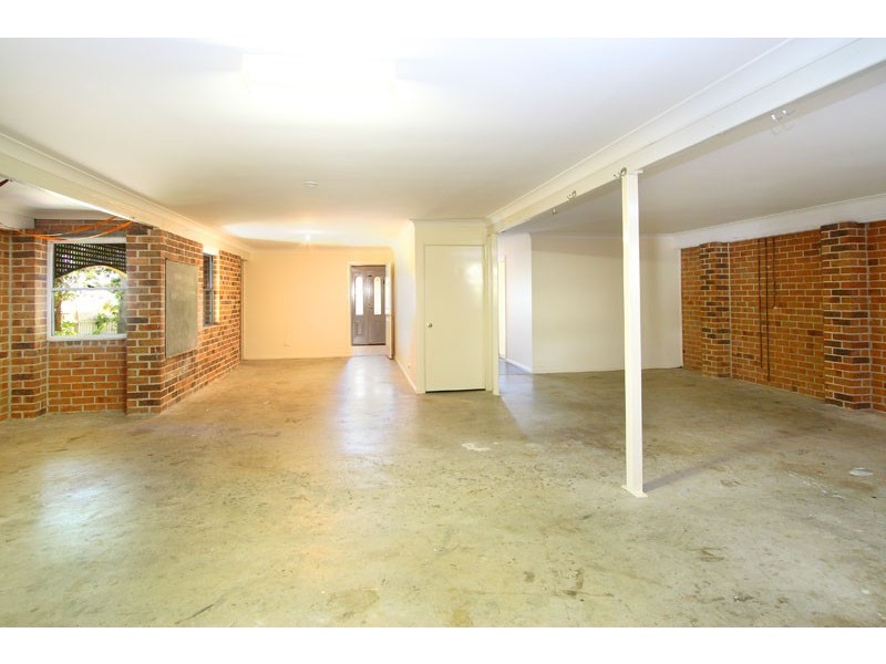 77 Carlton Terrace, Wynnum QLD 4178