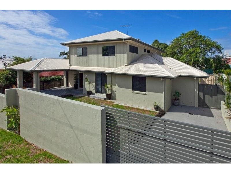 9 Buderim St, Manly QLD 4179