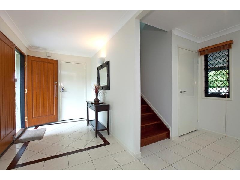 9 Buderim St, Manly QLD 4179
