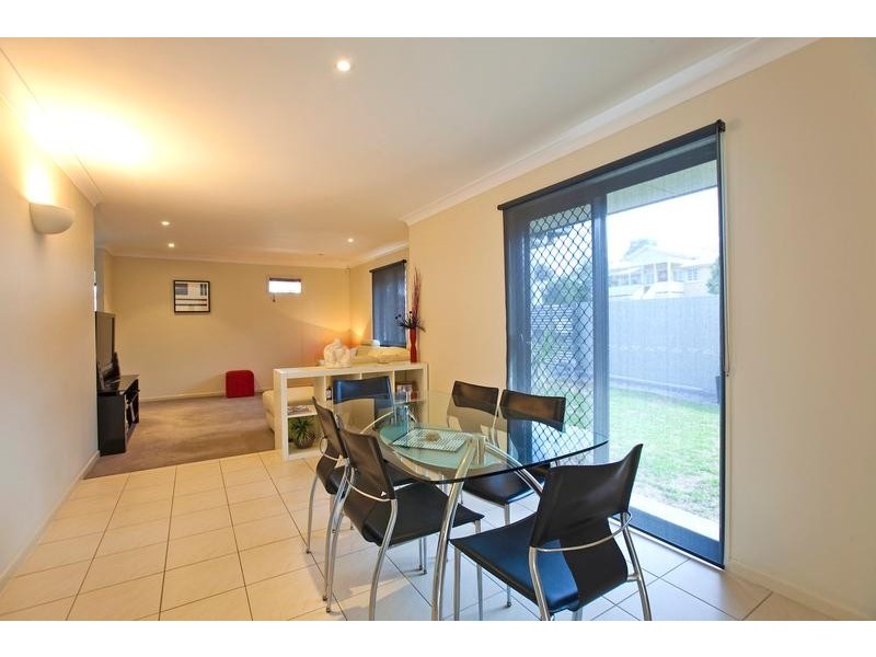 9 Buderim St, Manly QLD 4179