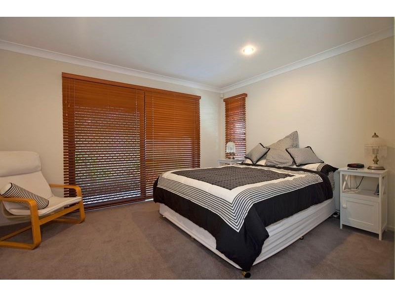 9 Buderim St, Manly QLD 4179