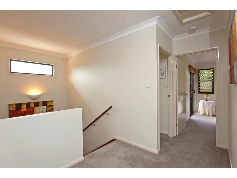 9 Buderim St, Manly QLD 4179