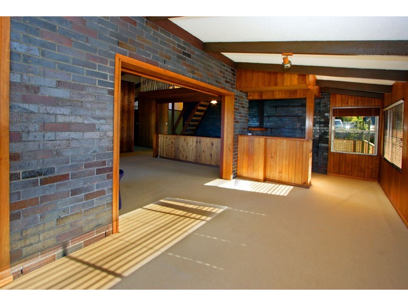 98 OCEANA TERRACE, Manly QLD 4179