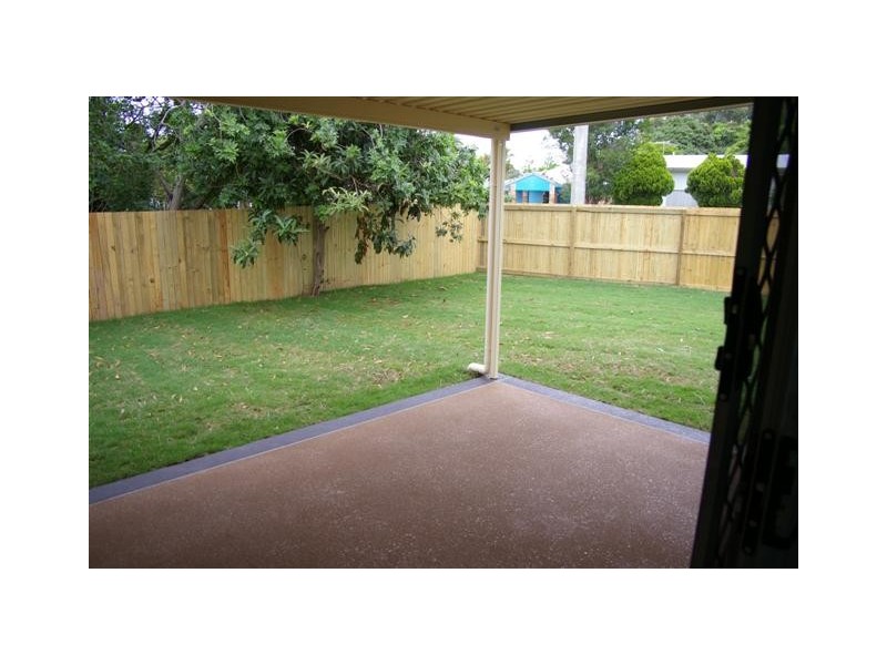 25 Tulip Street, Wynnum QLD 4178