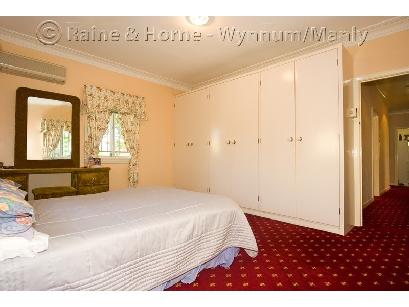 8 Wynnum North Road, Wynnum QLD 4178