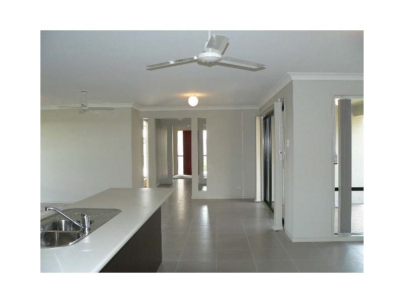 27 Paperbark Way, Wakerley QLD 4154
