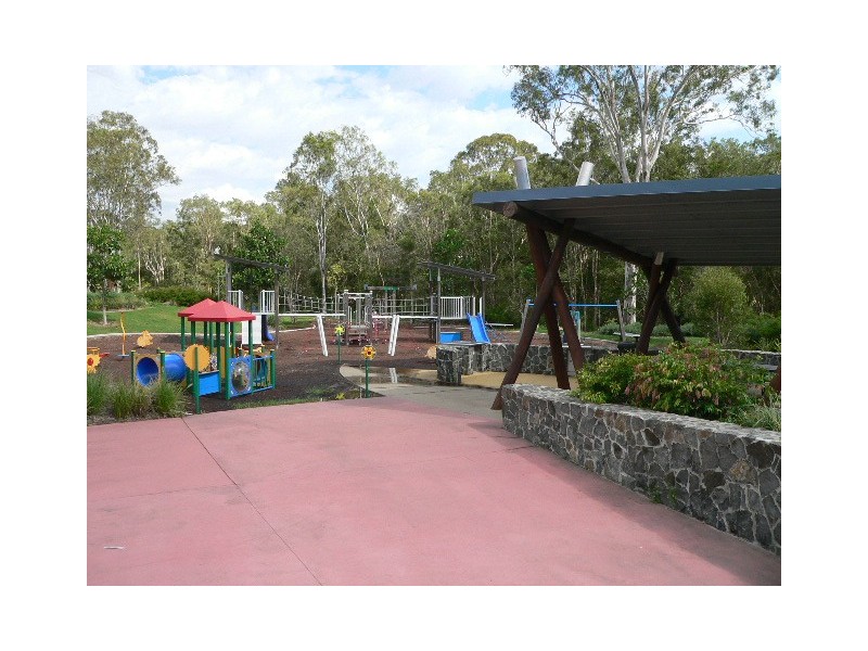 27 Paperbark Way, Wakerley QLD 4154