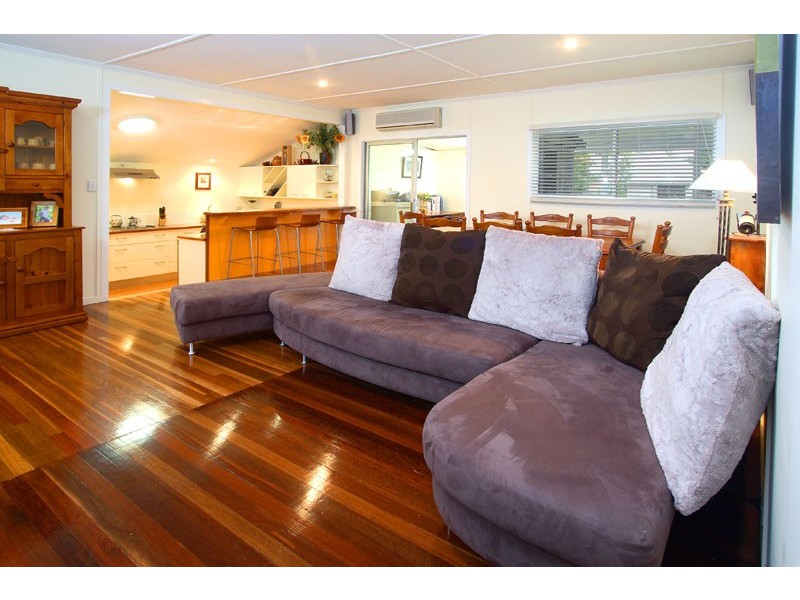 7 Killarney Avenue, Manly West QLD 4179