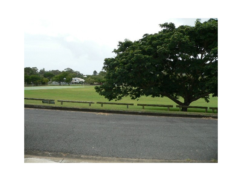 27 Bethania Street, Lota QLD 4179