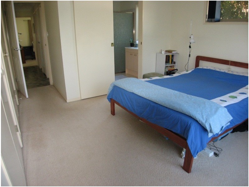 6 Clipper Street, Manly West QLD 4179