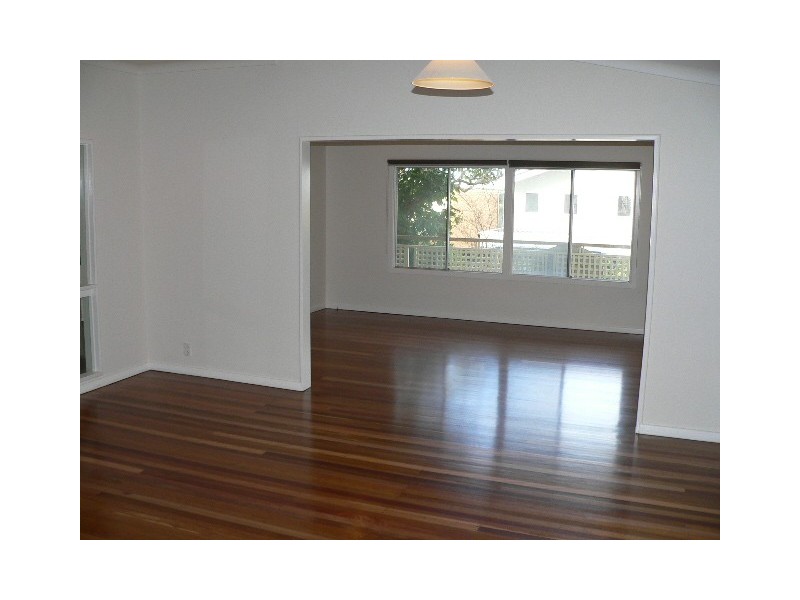14  Macdonald Street, Manly QLD 4179
