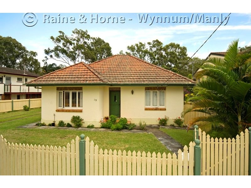 19 Bowering Street, Lota QLD 4179