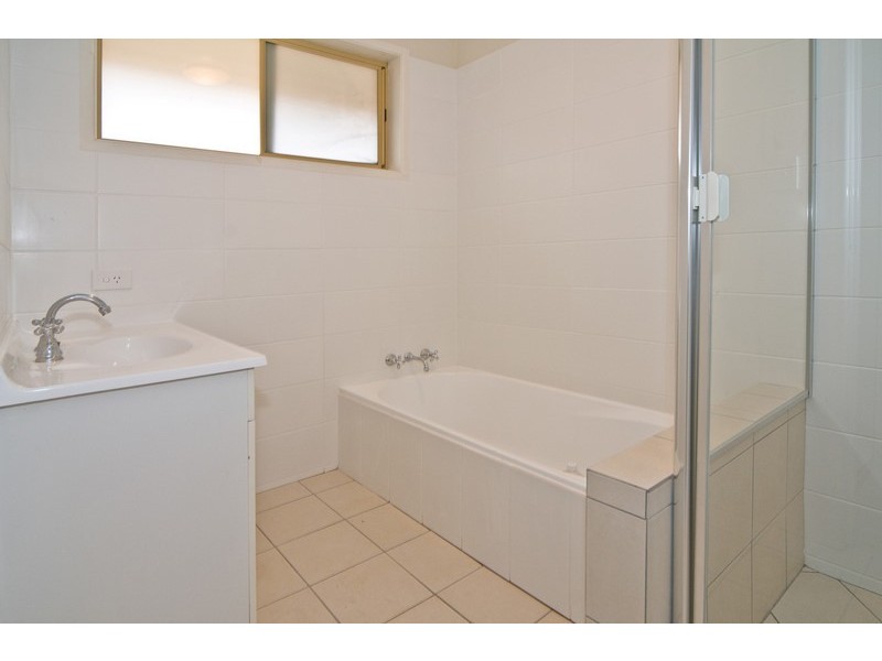 45 Buderim Street, Manly QLD 4179