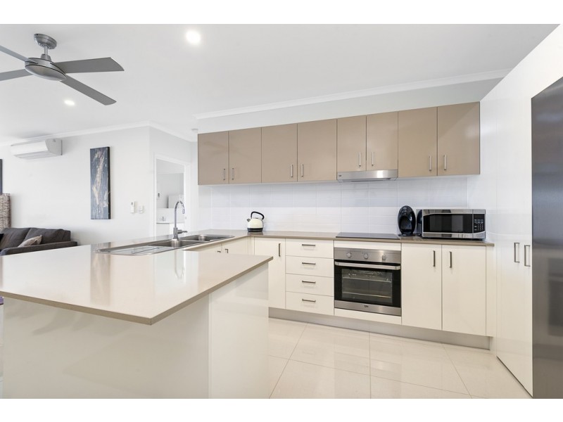 7/34 EMSWORTH STREET, Wynnum QLD 4178