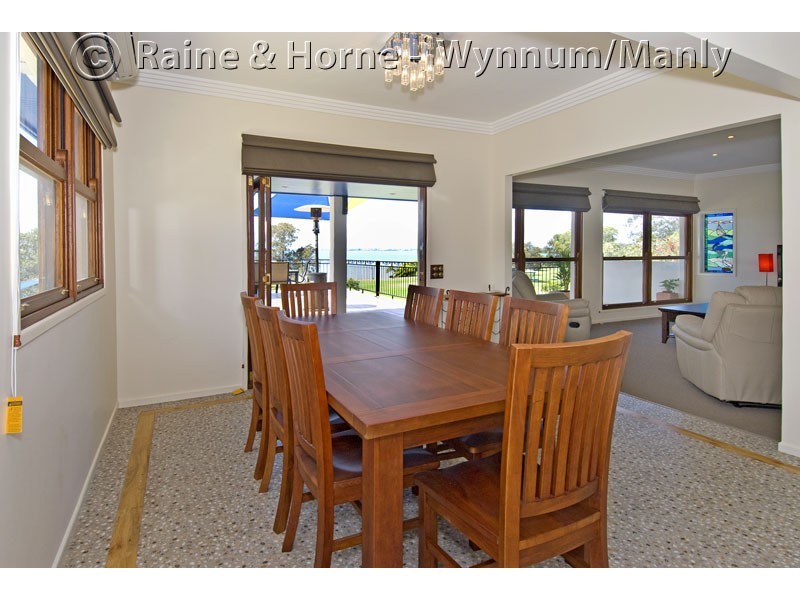 669 Esplanade, Lota QLD 4179