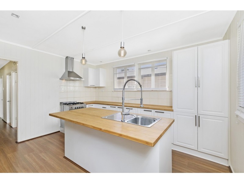 91 SELINA STREET, Wynnum QLD 4178