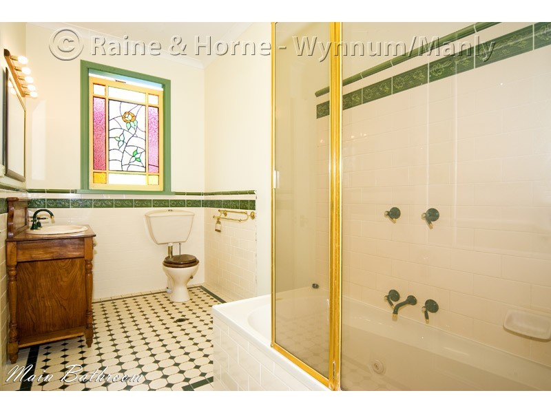 61 Kingsley Terrace, Wynnum QLD 4178