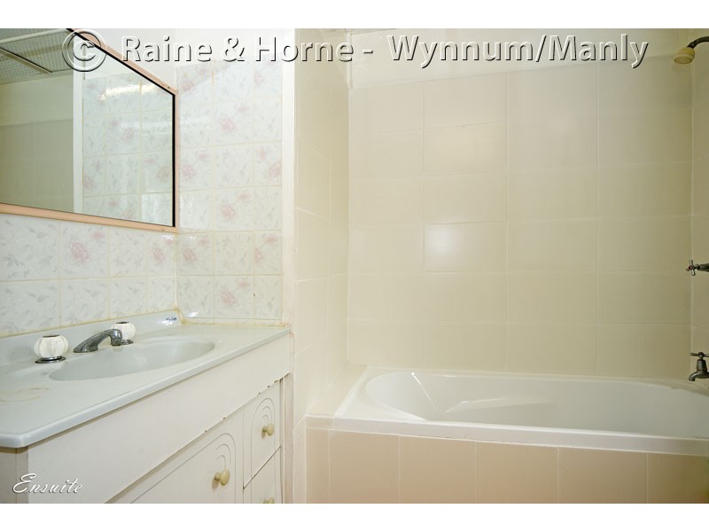 90 Southwick Street, Wynnum QLD 4178